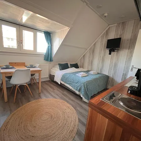 Bed & Breakfast Bed & Breakfast Hotel Zandvoort 4*