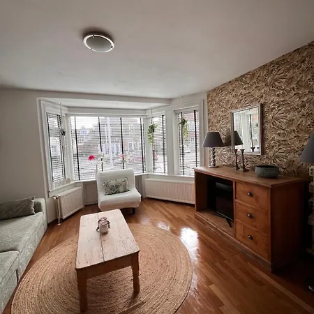 Bed & Breakfast Hotel Zandvoort 4*