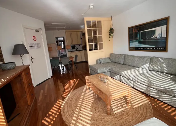 Bed & Breakfast Hotel Zandvoort 4*