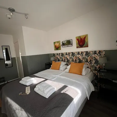 Bed & Breakfast Hotel Zandvoort 4* Зандфорт