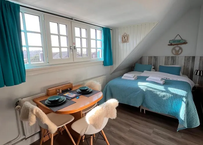 Bed & Breakfast Hotel Zandvoort 4* Zandvoort