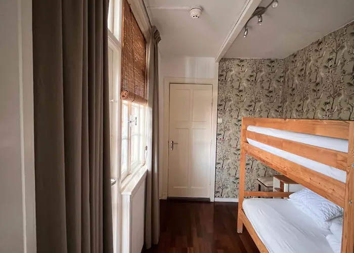 Bed & Breakfast Hotel Zandvoort Couette-café Zandvoort